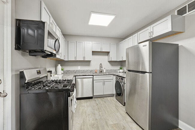 Building Photo - The Kensington Rental