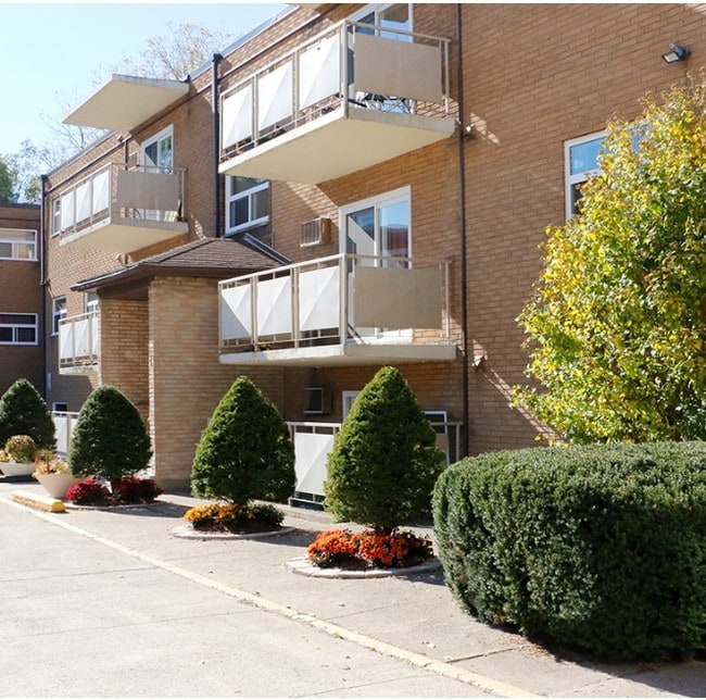 Building Photo - Portage Place