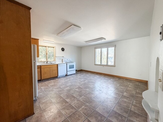 Photo - 318 McKinley Ave Unit 320