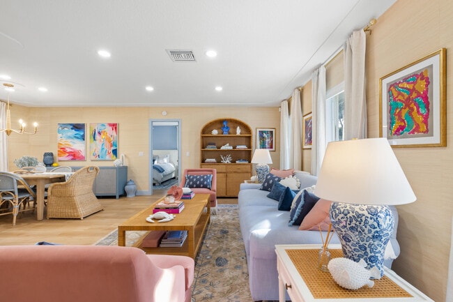 Photo - 2512 SW 5th St