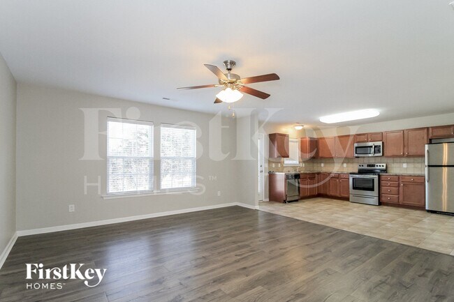 Photo - 5615 Misty Hill Cir