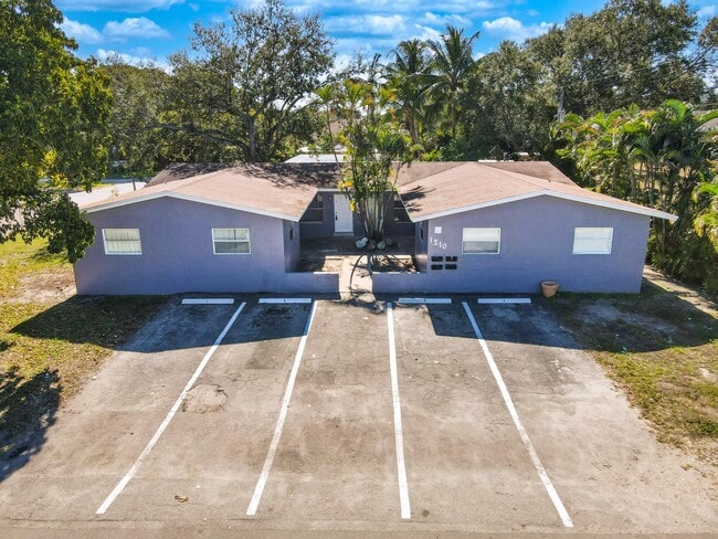 Photo - 1210 SW 26th St Townhome
