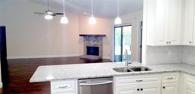 Photo - 568 Carrigan Ave