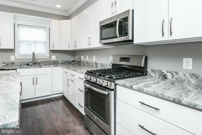 Photo - 1815 Westphal Pl
