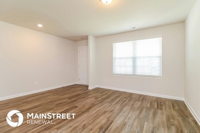 Photo - 413 Brisk Dr