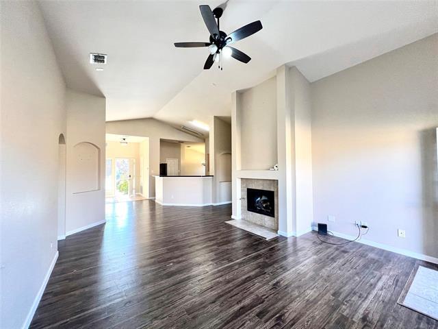 Photo - 1304 Columbus Ln