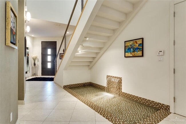 Photo - 15 S 43rd St