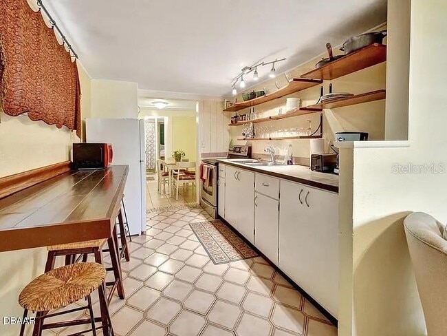 Photo - 311 N Blue Lake Terrace