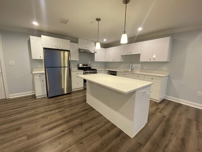 Photo - 918 Providence Hwy Unit 216