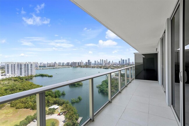 Photo - 16385 Biscayne Blvd Condominio Unidad 2703