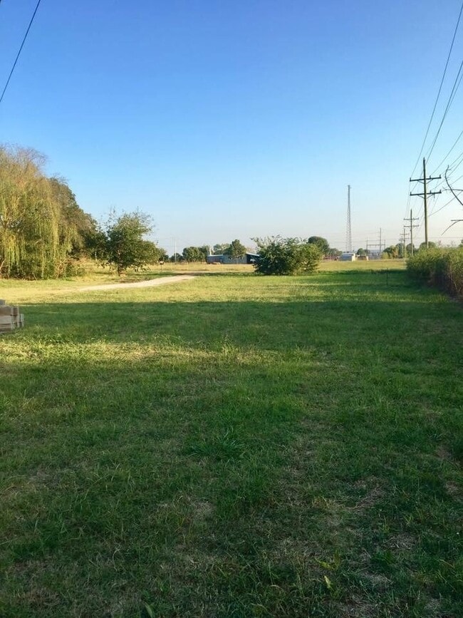 Photo - 2 bed 2 bath country house