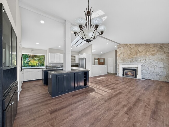 Photo - 16706 SE 44 St