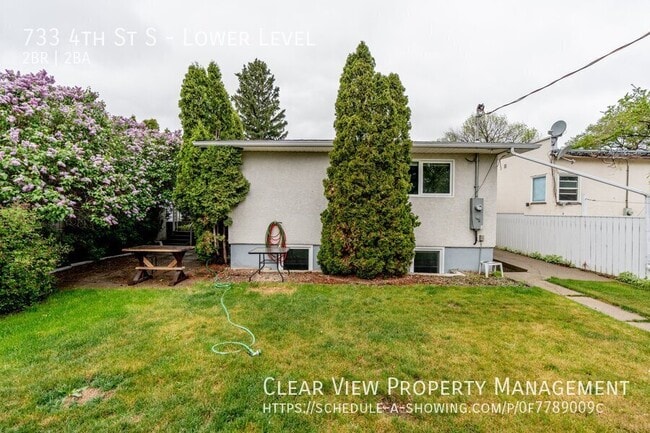 Photo - ?? Spacious 2-Bedroom Basement Suite with ...