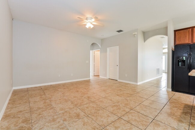 Photo - 416 Marathon Ln
