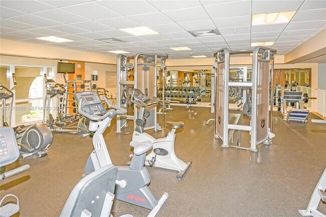 Photo - 511 SE 5 Ave Unidad 704