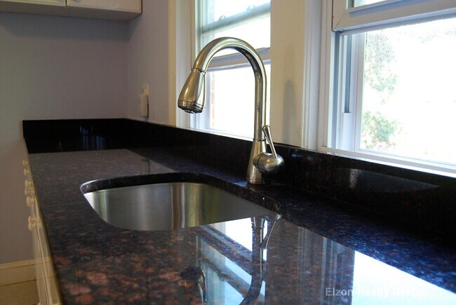 Photo - 93-95 Undine Rd