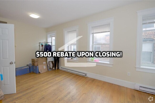 Building Photo - Charming Apt in Perfect Location near Camp...