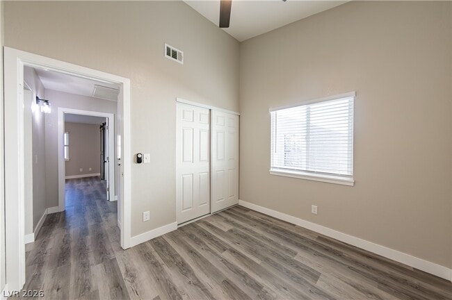 Photo - 517 Crony Ave