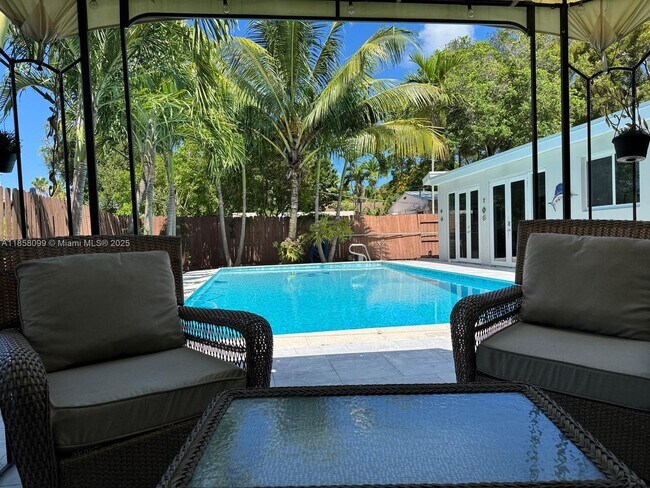 Photo - 5749 SW 42nd St