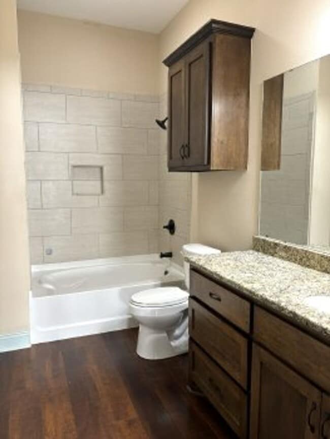 3 Fernwood Dr