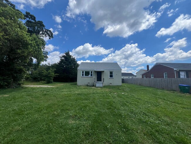 Building Photo - 5666 Swanson Rd Rental