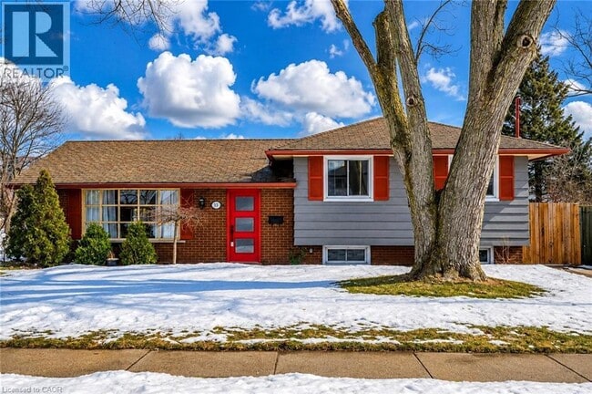 Photo - 33 Fairlawn Rd