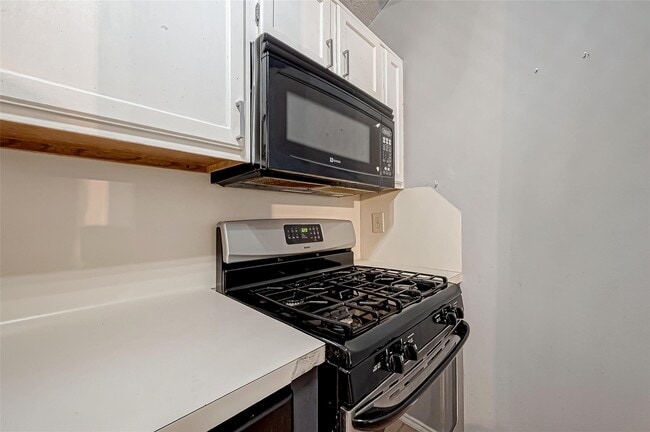Photo - 18315 Westlock St