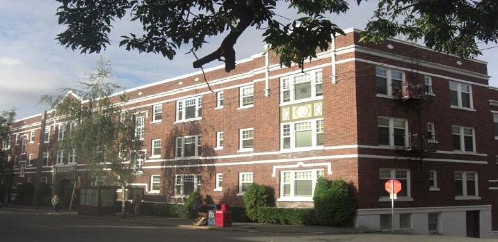 Photo - Roy Vue Apartments