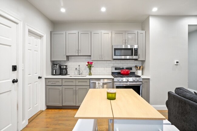 Photo - 17 Howes St Unit 1
