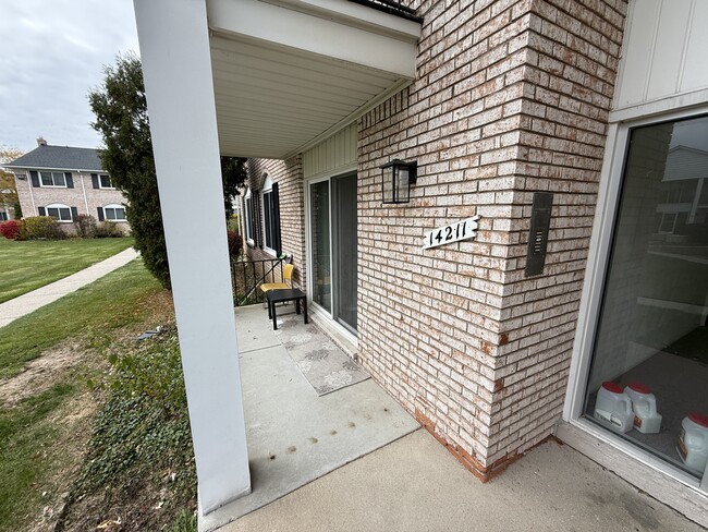 Photo - 14211 Ivanhoe Dr Unit 4