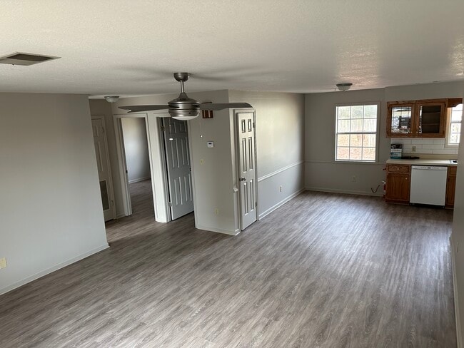 304 Reynolds Rd Unit 3