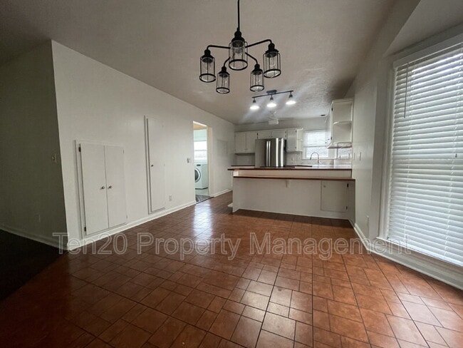 113 Maplebrook Ct