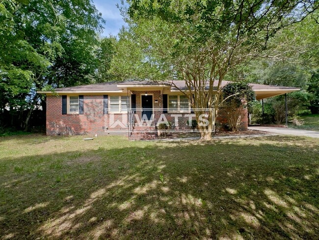 Building Photo - 3-Bedroom, 2-Bath Home in Center Point