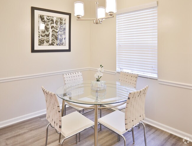 2BR,2BA - Renovated