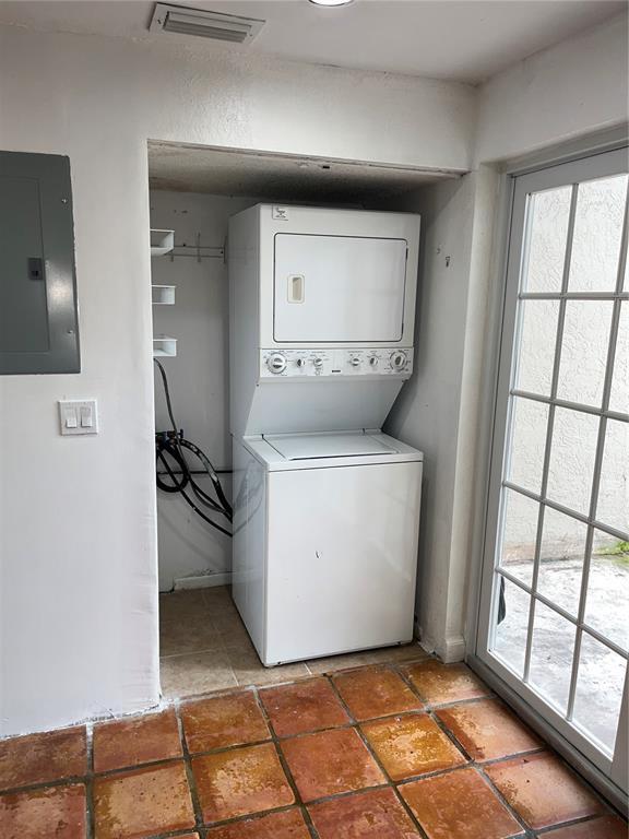 Photo - 5176 S University Dr