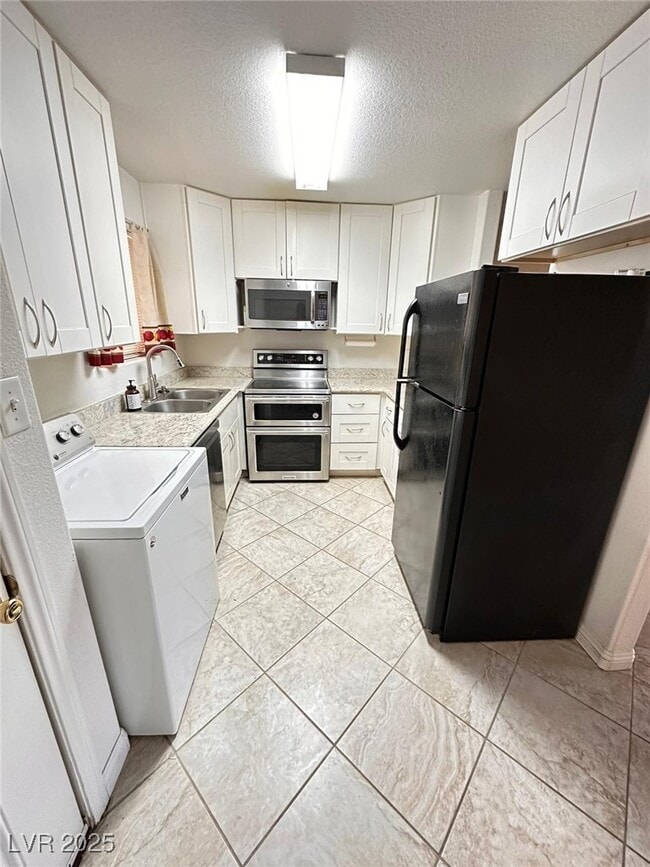 Building Photo - 5346 S Swenson St Unit 35
