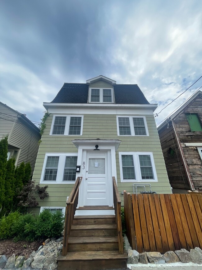 Building Photo - 83 Moreland St Unit 1