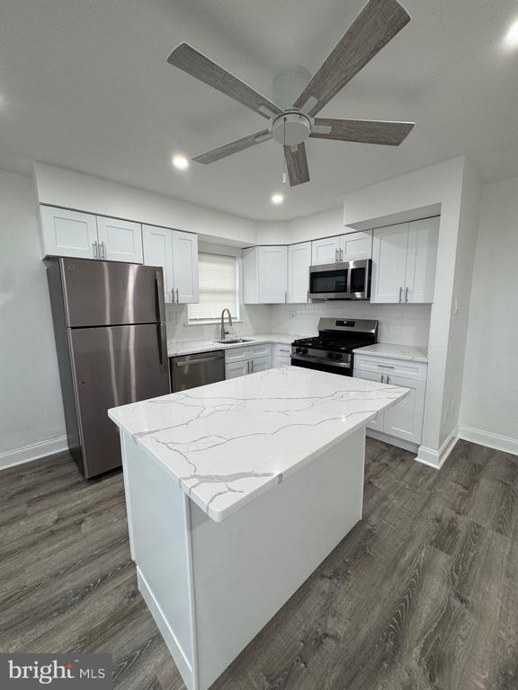 Photo - 9762 Hilspach St