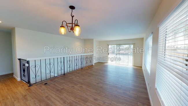 4476 33rd Pl Unit B