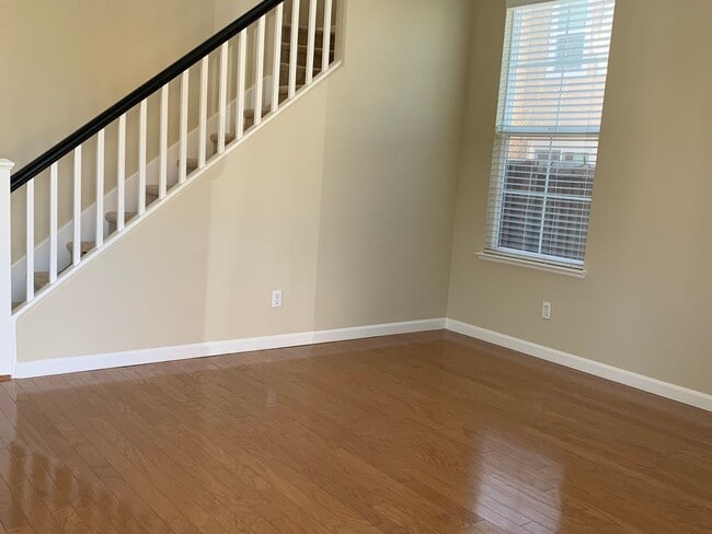 Photo - Stunning 4 bed/2.5 bath home in San Ramon
