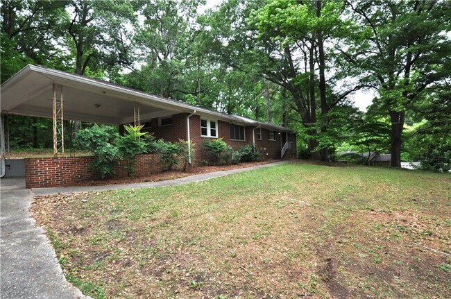 Photo - 486 Pegg Rd SW