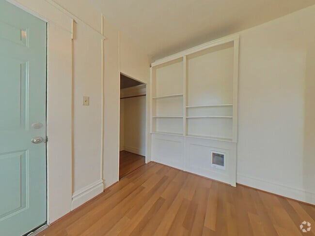 Building Photo - Studio ~ Close to Campus Unit 1363 NW Monroe Ave #2 Rental