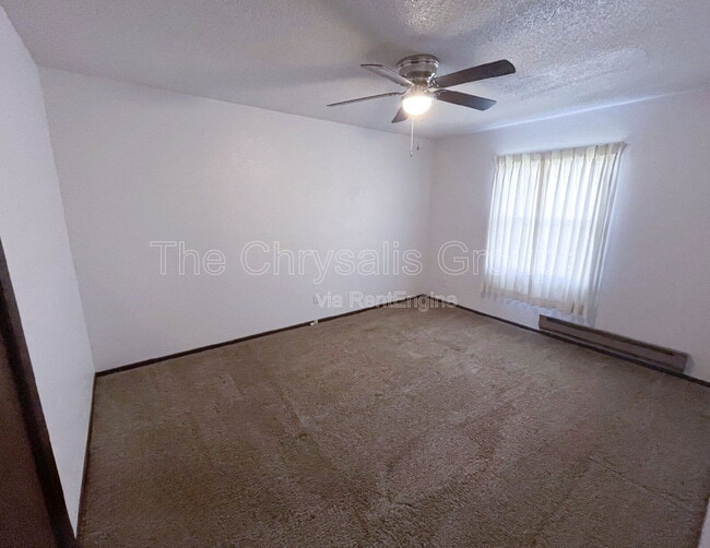 Photo - 2-3 3 Michael St