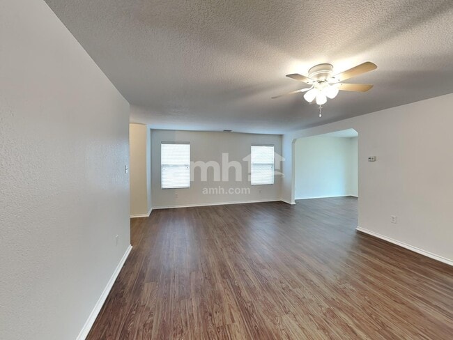 Photo - 9315 Juniper Spring