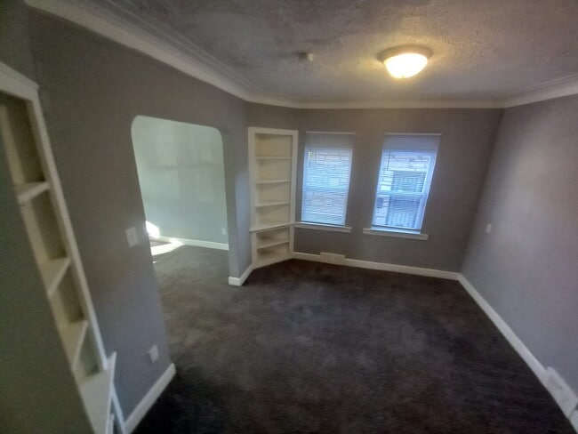 Photo - 10040 Mansfield St