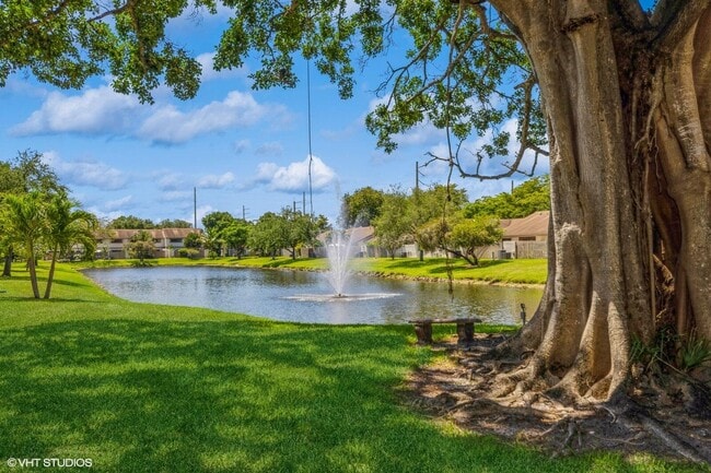 Photo - 3090 S Oakland Forest Dr