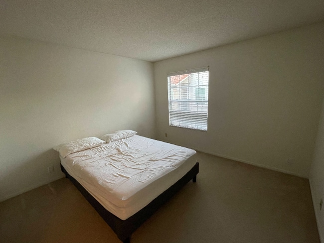 Photo - 10740 Aderman Ave