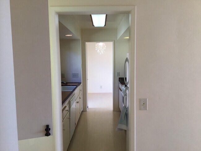 Photo - 1705 La Salle Ave