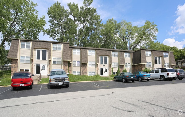 Photo - Woodland Trace