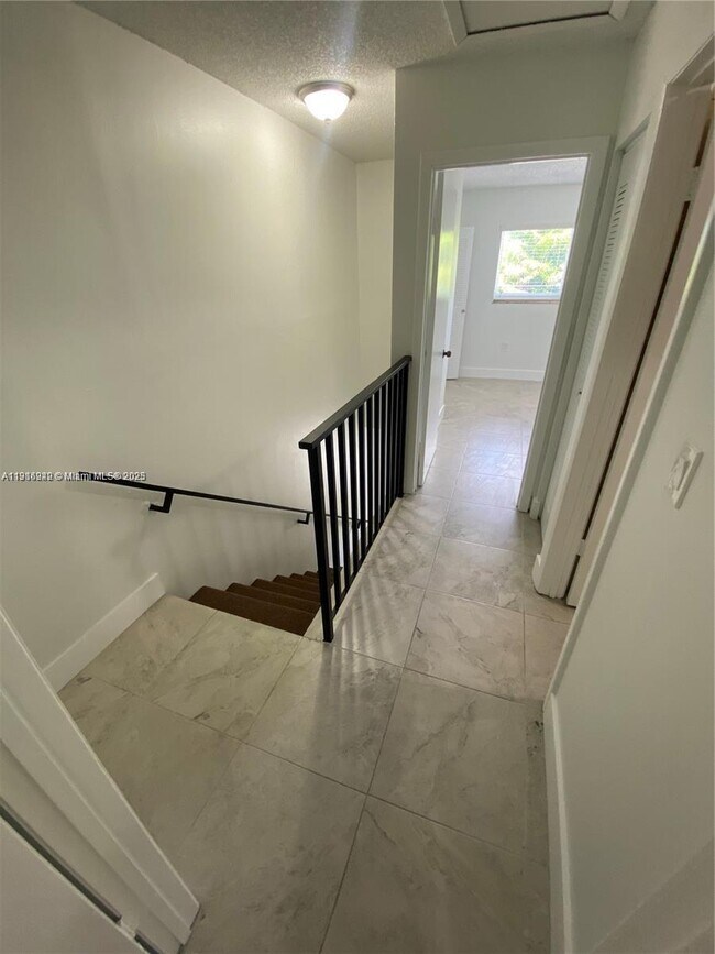 Photo - 1650 W 44th Pl Unit 227